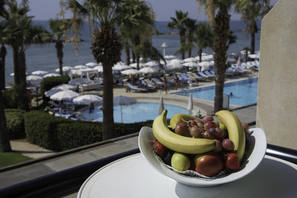 Palm Beach Hotel & Bungalows Larnaca Bagian luar foto